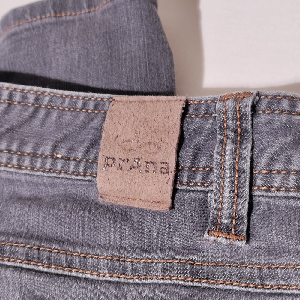 Prana Jeans Men's Sz 33Wx32L (31"x30" Actual) Slim Fit Denim Stretch - Imperfect
